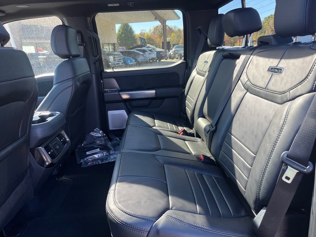 2026 Ford Super Duty F-350 SRW Platinum