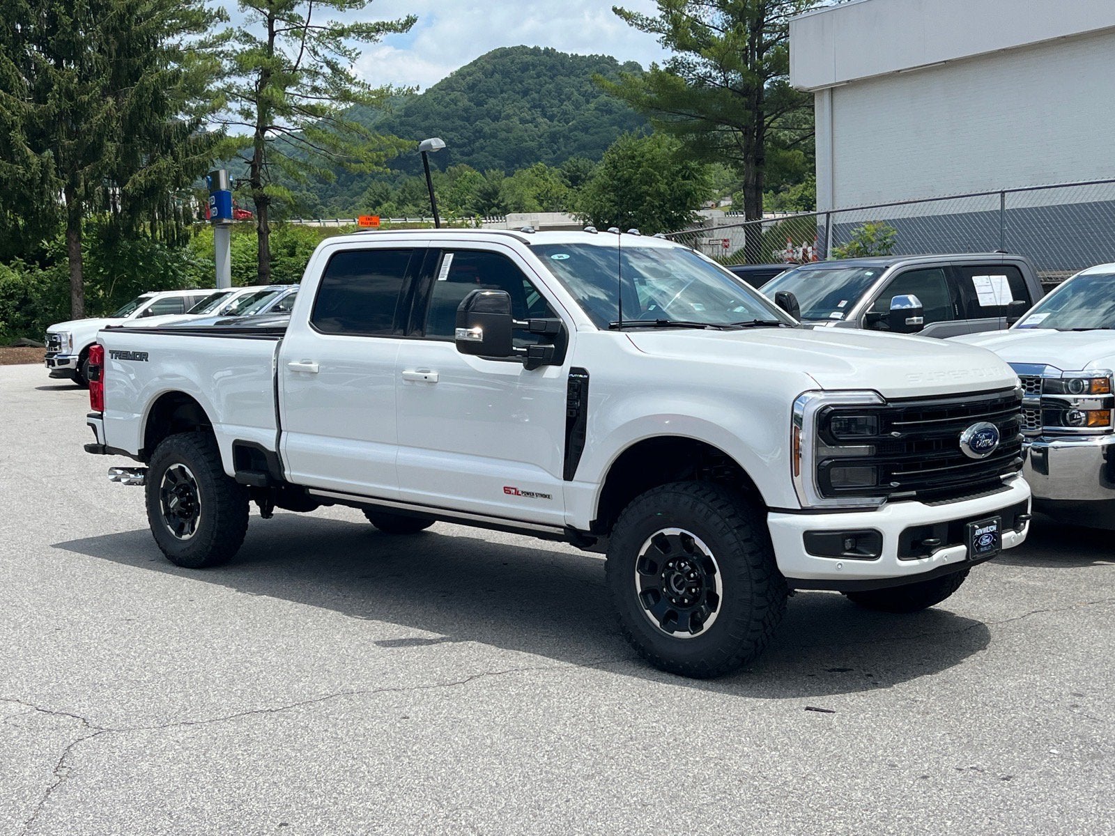 2026 Ford Super Duty F-350 SRW Platinum