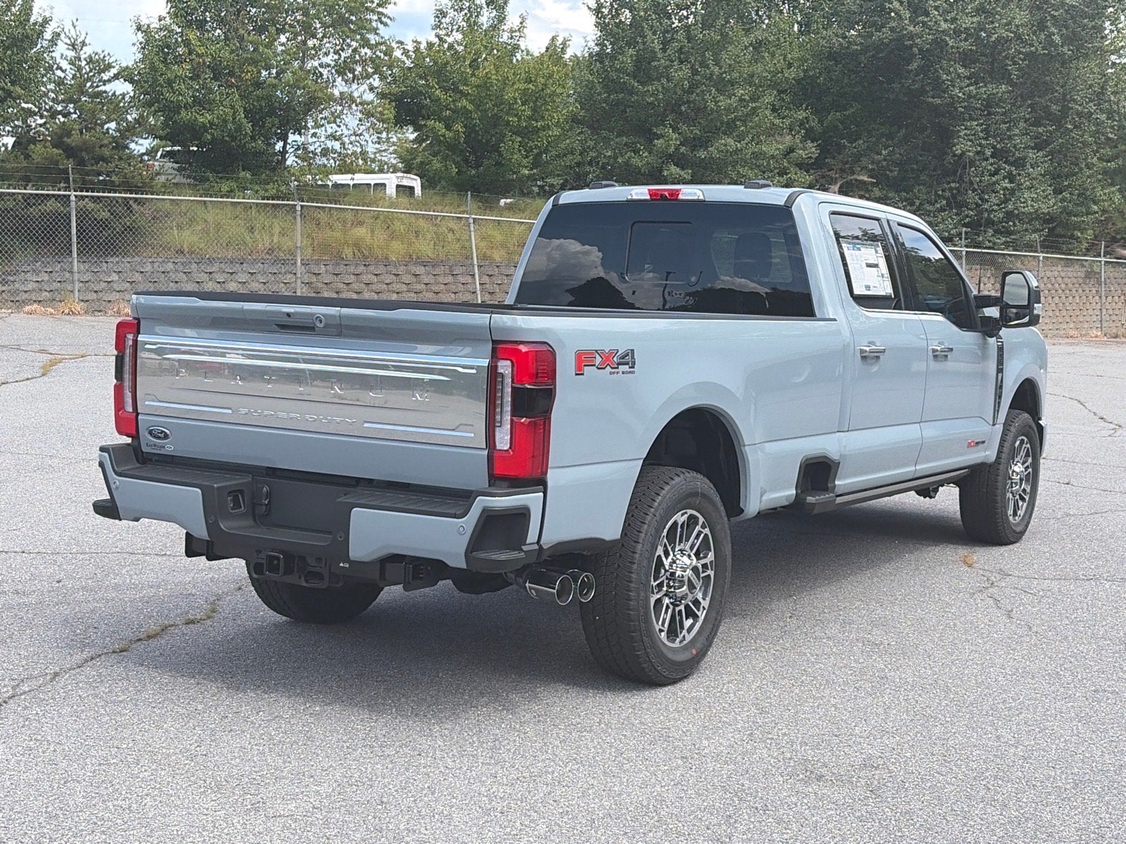 2026 Ford Super Duty F-350 SRW Platinum