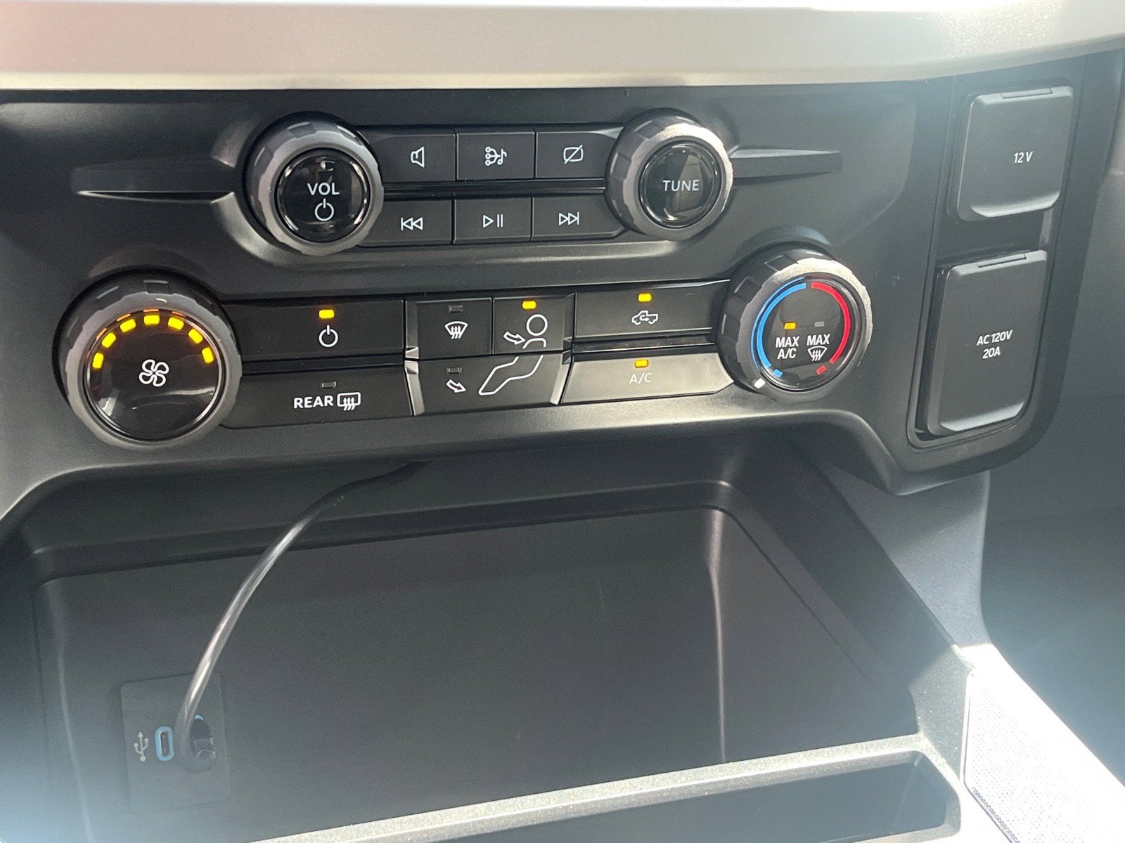 2024 Ford Super Duty F-350 DRW XLT