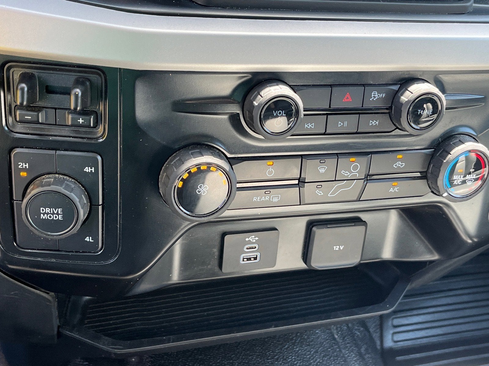 2025 Ford Super Duty F-350 DRW XL