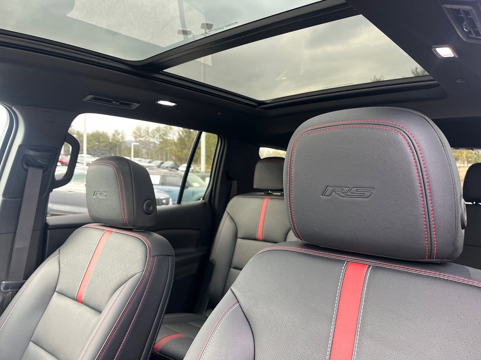 2024 Chevrolet Traverse AWD RS