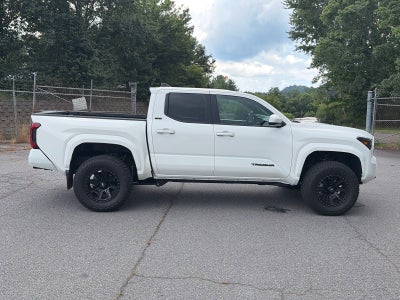 2026 Toyota Tacoma 4WD SR5