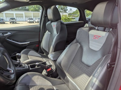 2017 Ford Focus ST