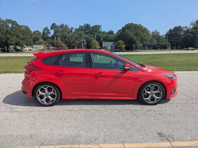 2017 Ford Focus ST