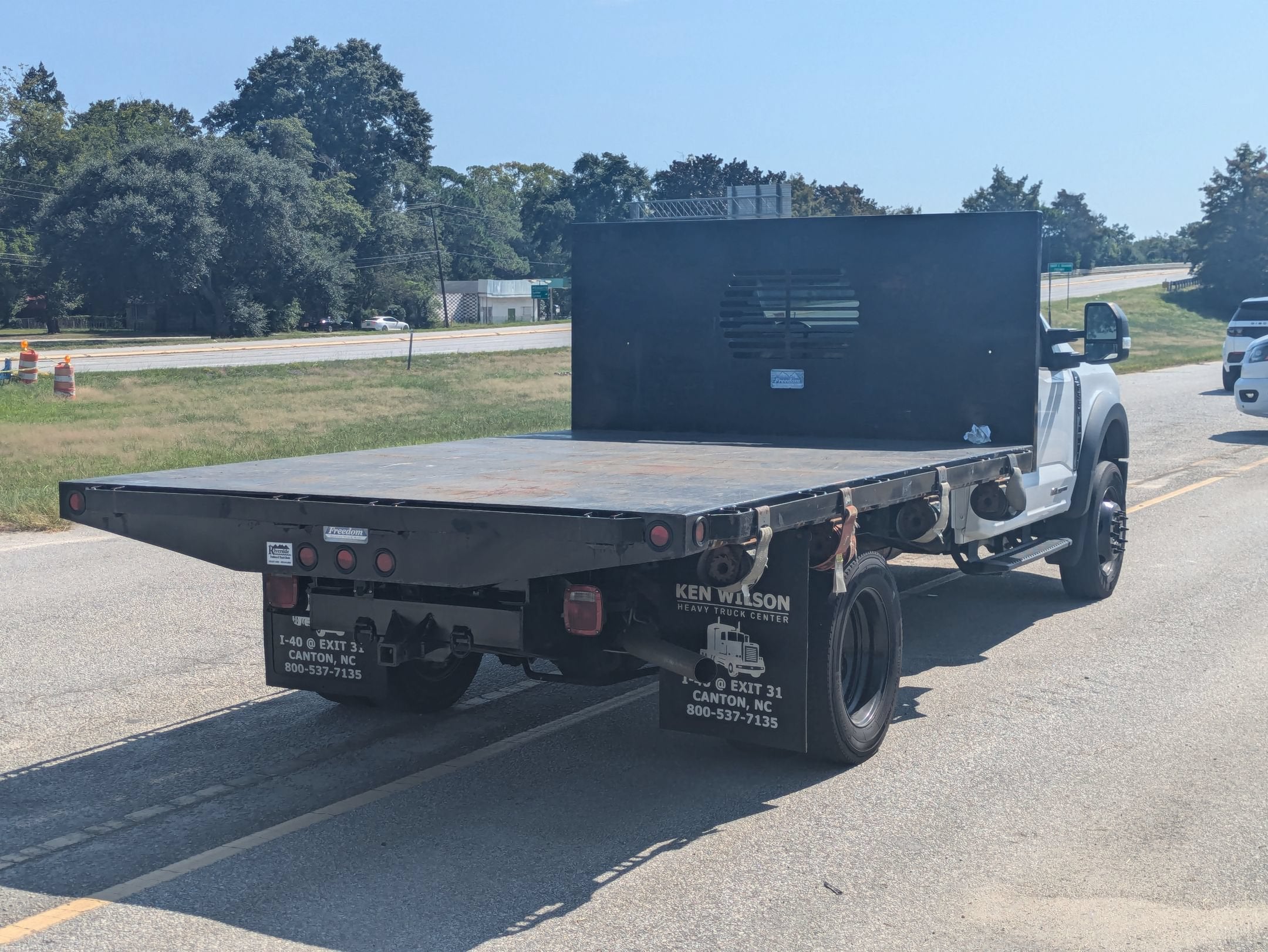 2023 Ford Super Duty F-550 DRW XLT