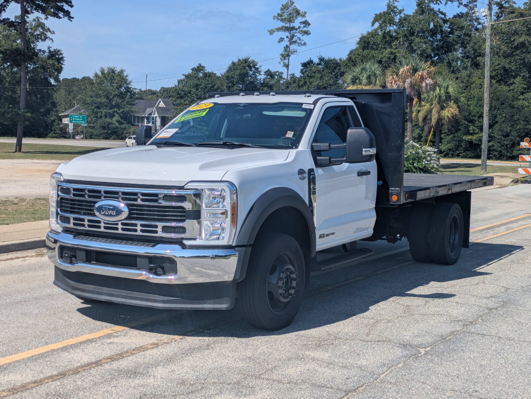 2023 Ford Super Duty F-550 DRW XLT