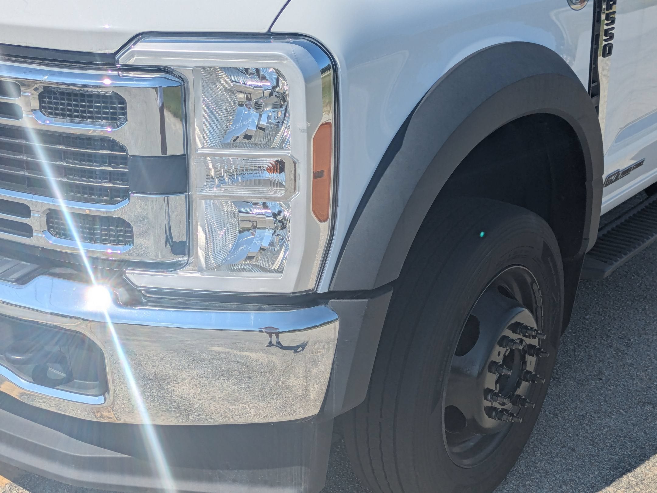 2023 Ford Super Duty F-550 DRW XLT