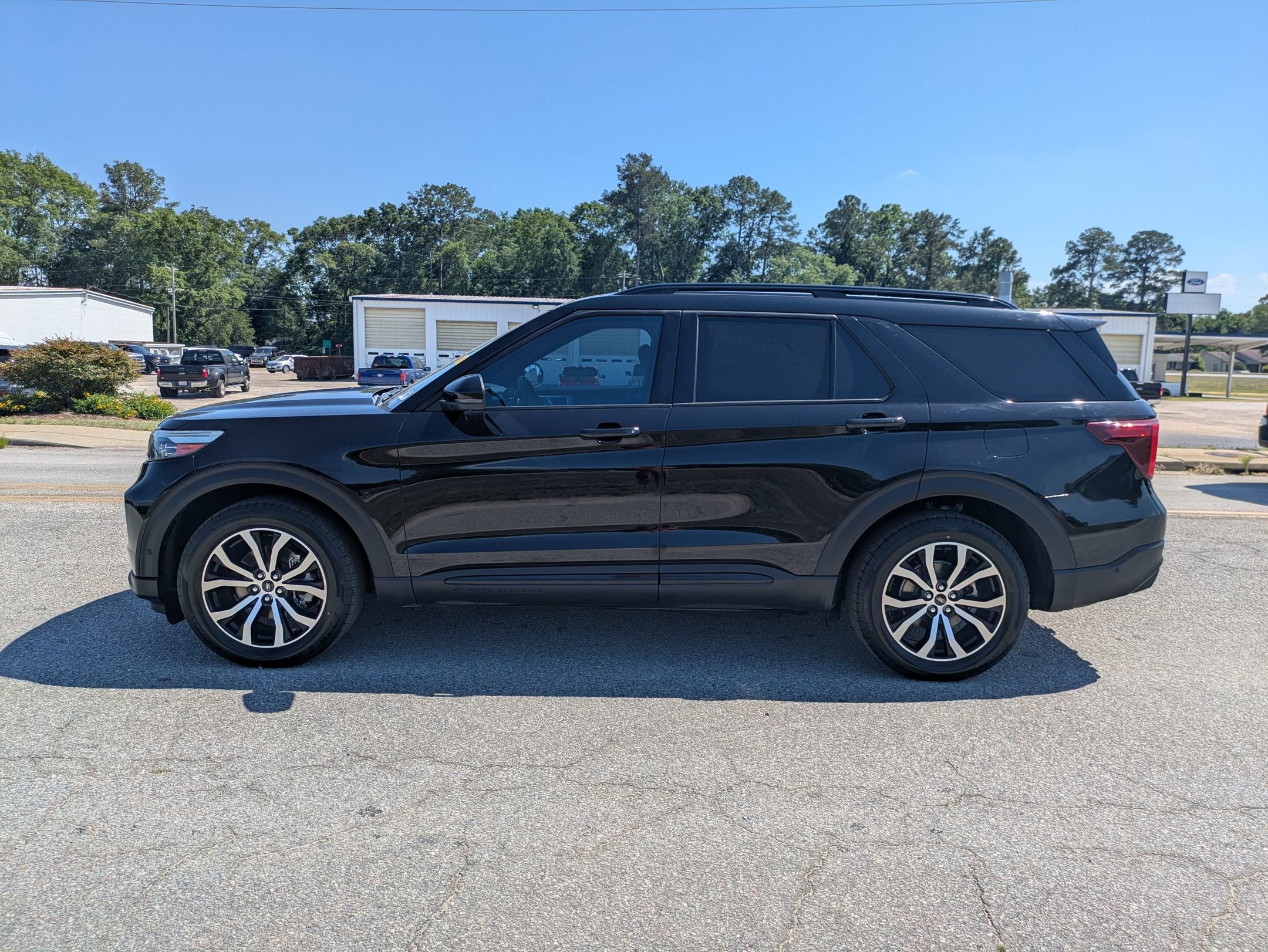 2020 Ford Explorer ST