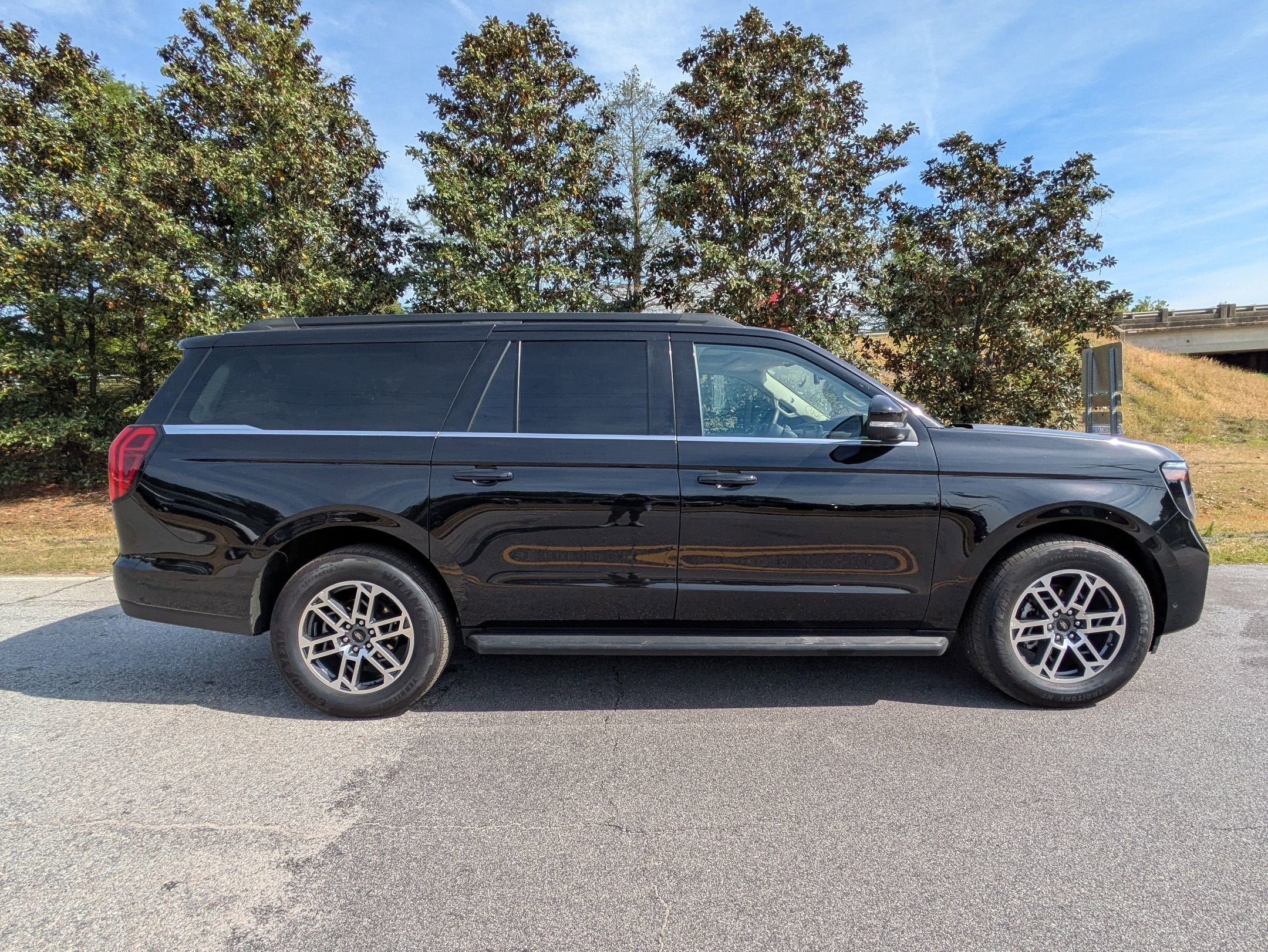 2025 Ford Expedition Max Active