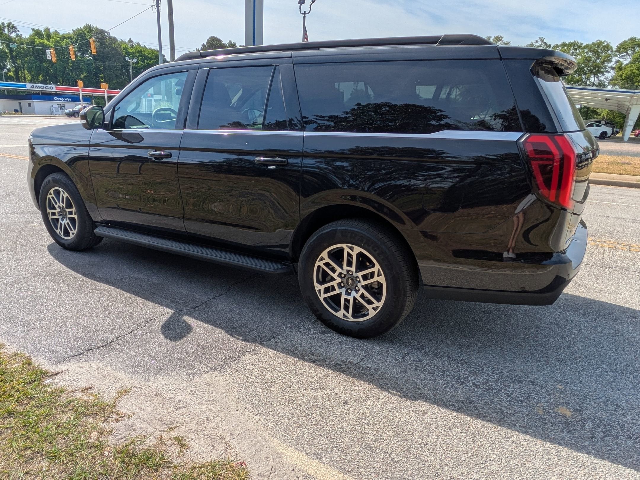 2025 Ford Expedition Max Active