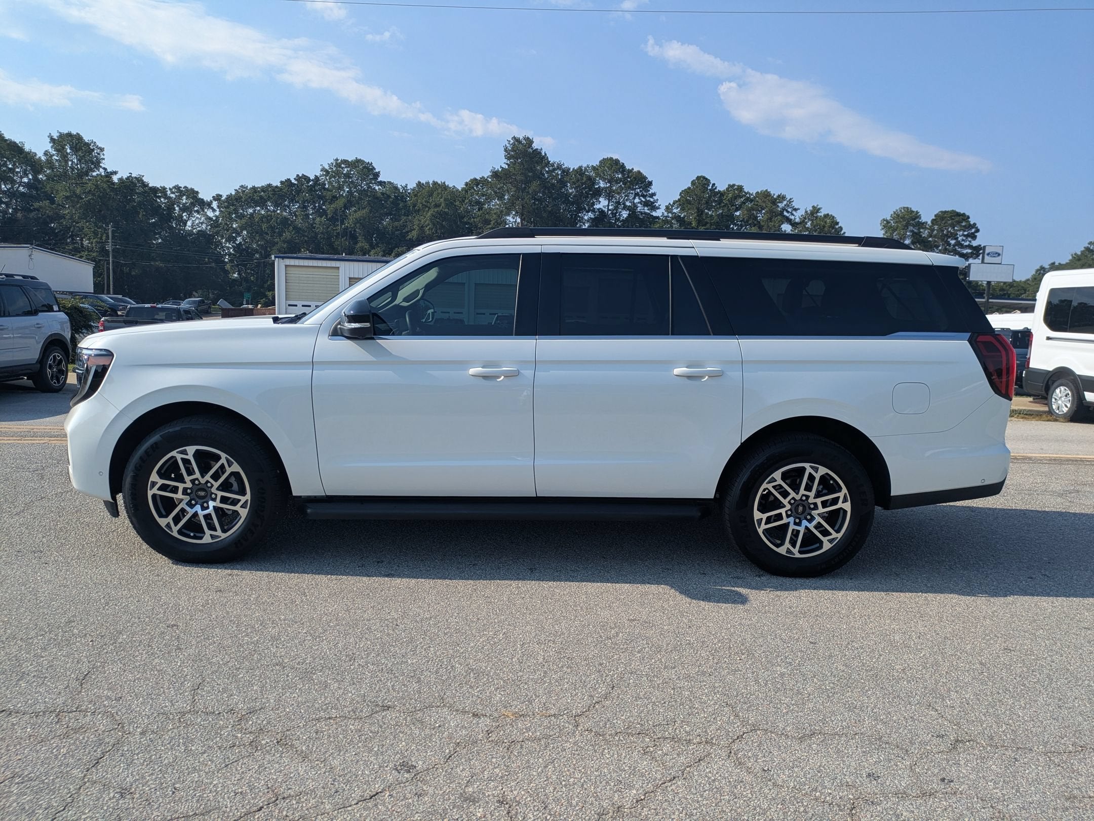 2025 Ford Expedition Max Active