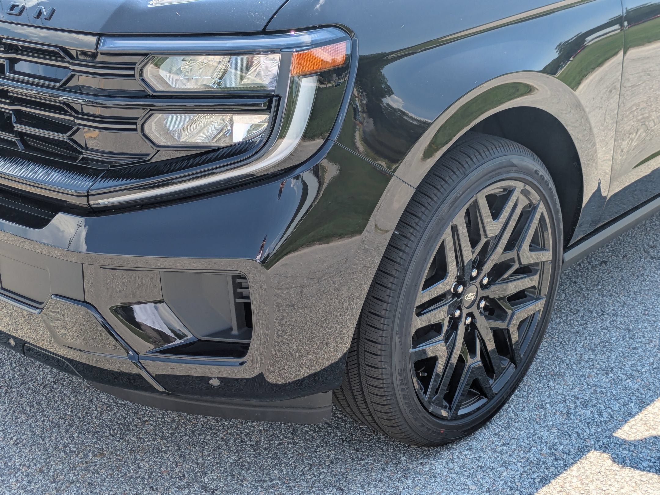 2027 Ford Expedition Max Platinum
