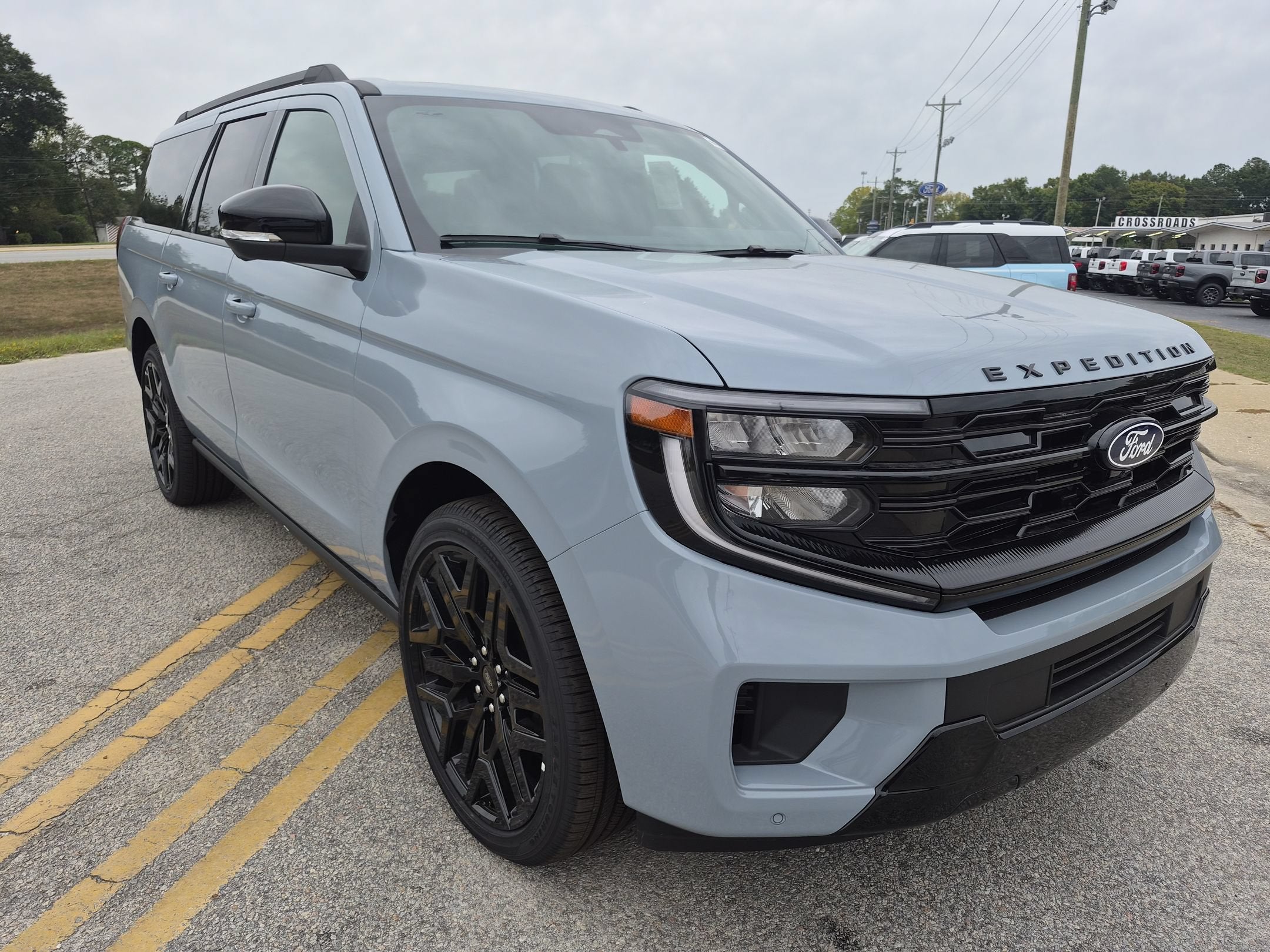 2027 Ford Expedition Max Platinum
