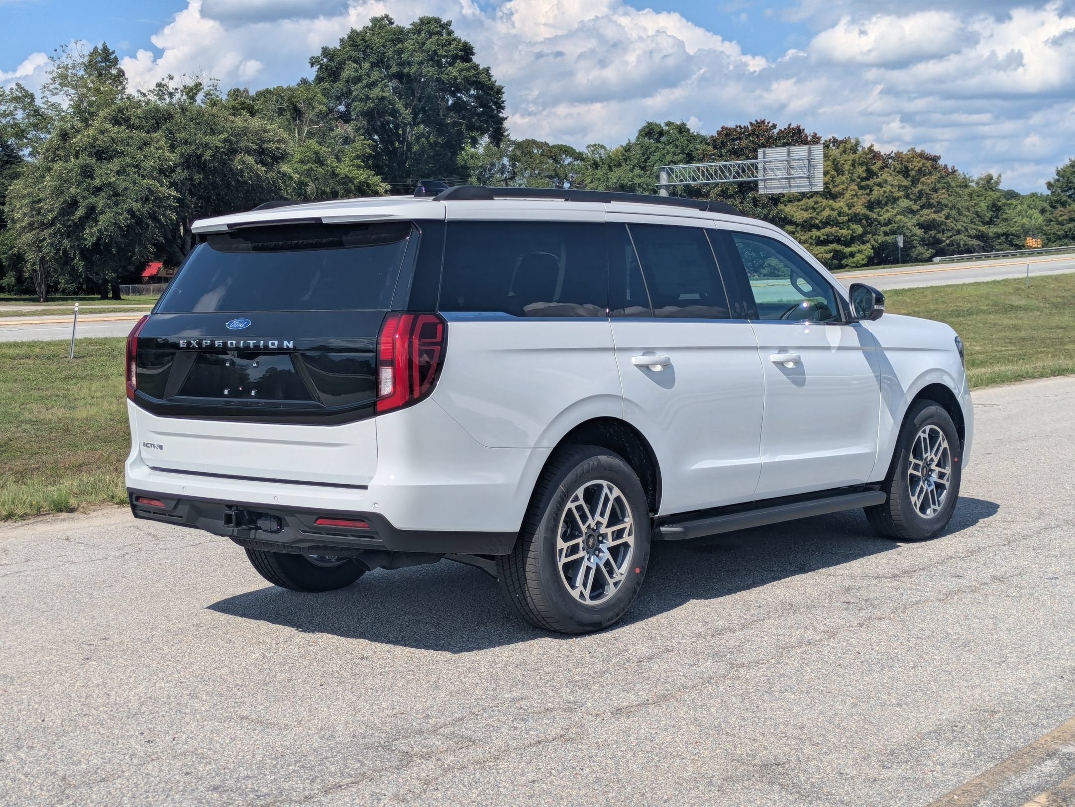 2026 Ford Expedition Active