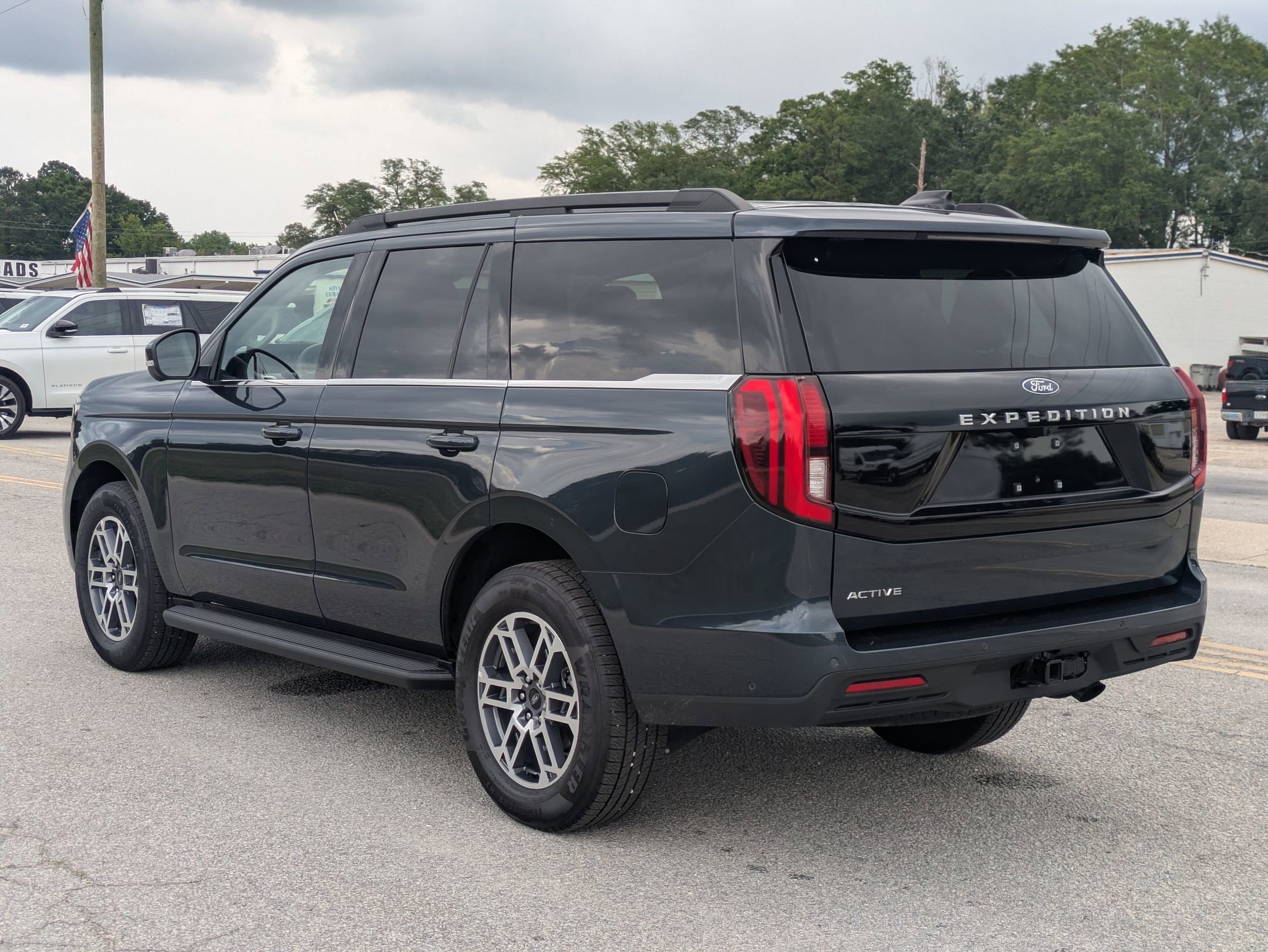 2025 Ford Expedition Active