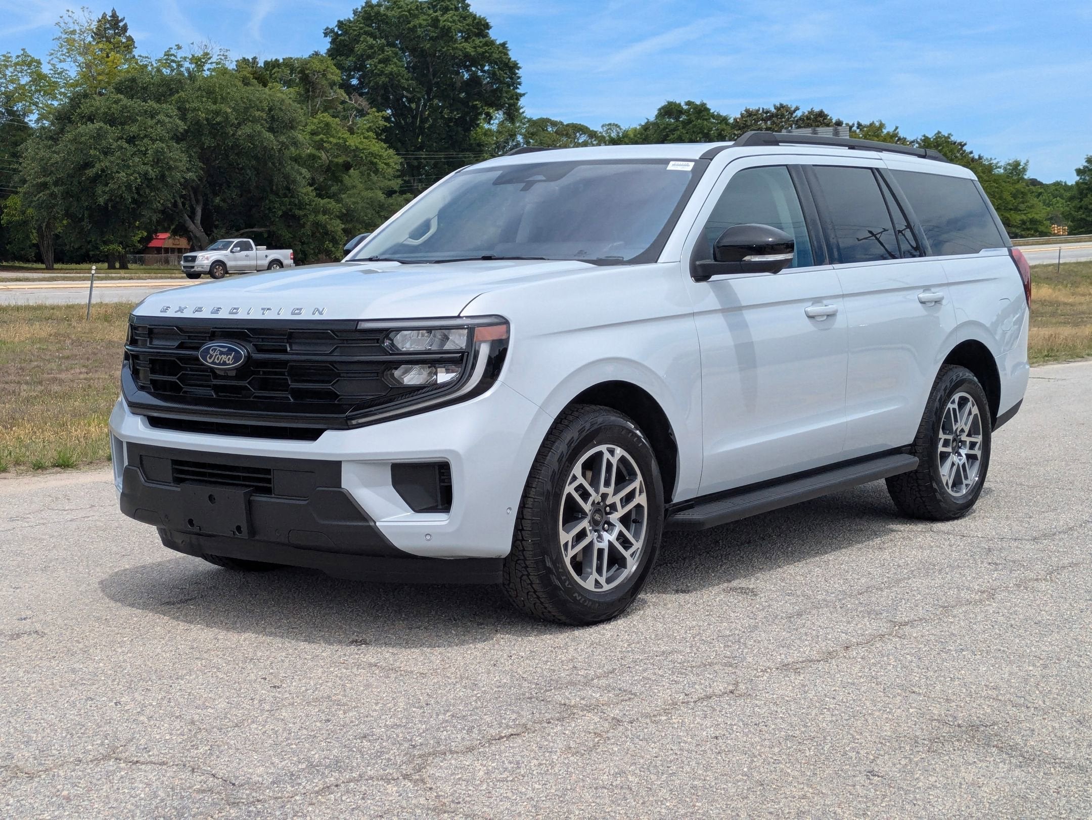 2025 Ford Expedition Active
