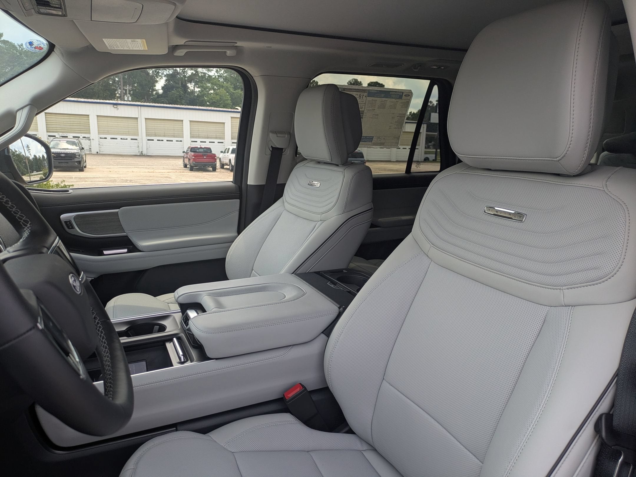 2027 Ford Expedition Platinum