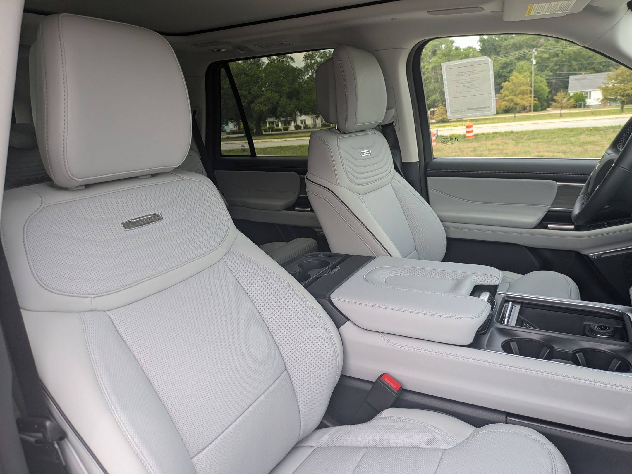 2027 Ford Expedition Platinum