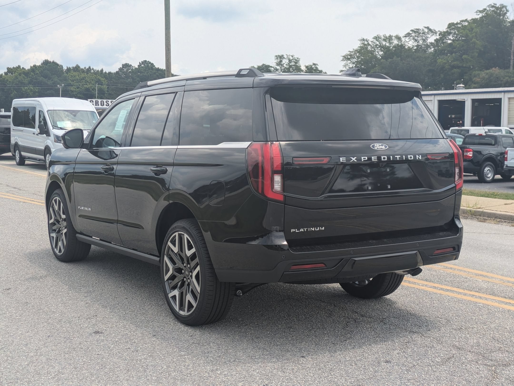 2027 Ford Expedition Platinum