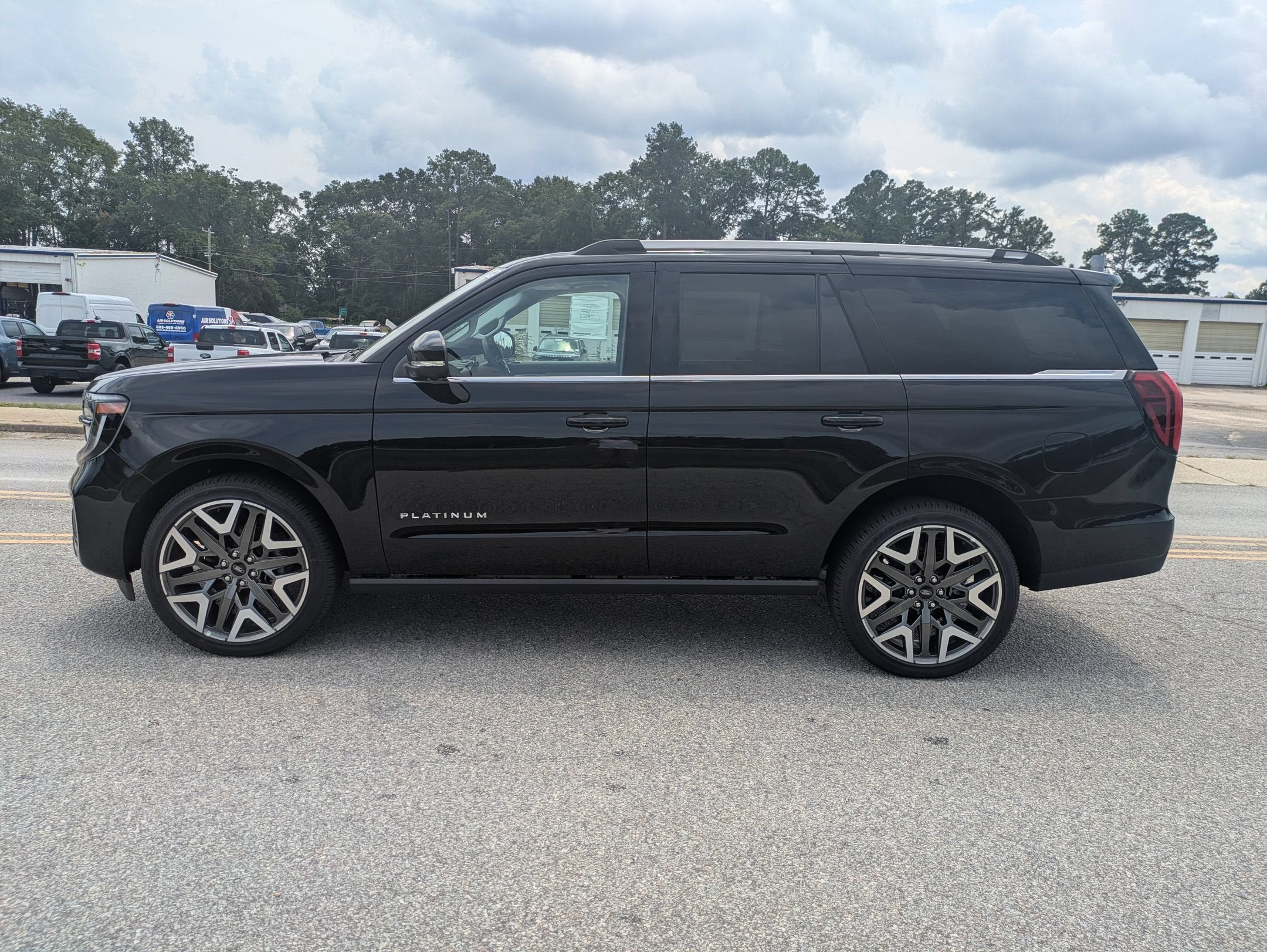 2027 Ford Expedition Platinum