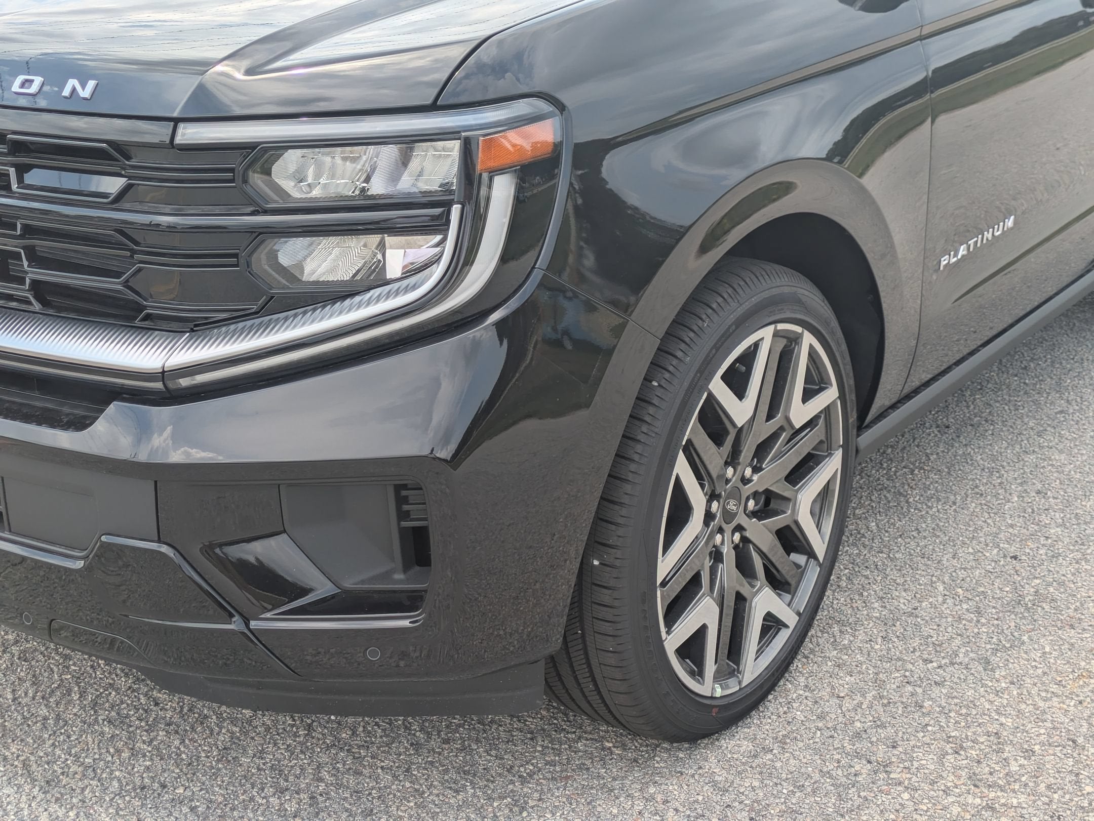 2027 Ford Expedition Platinum