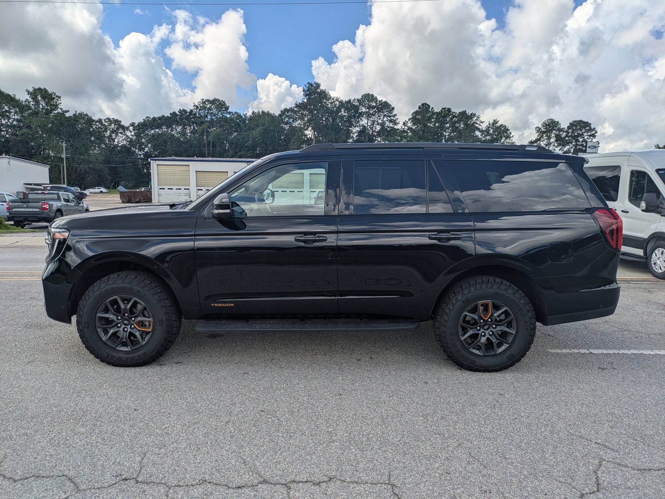 2025 Ford Expedition Tremor