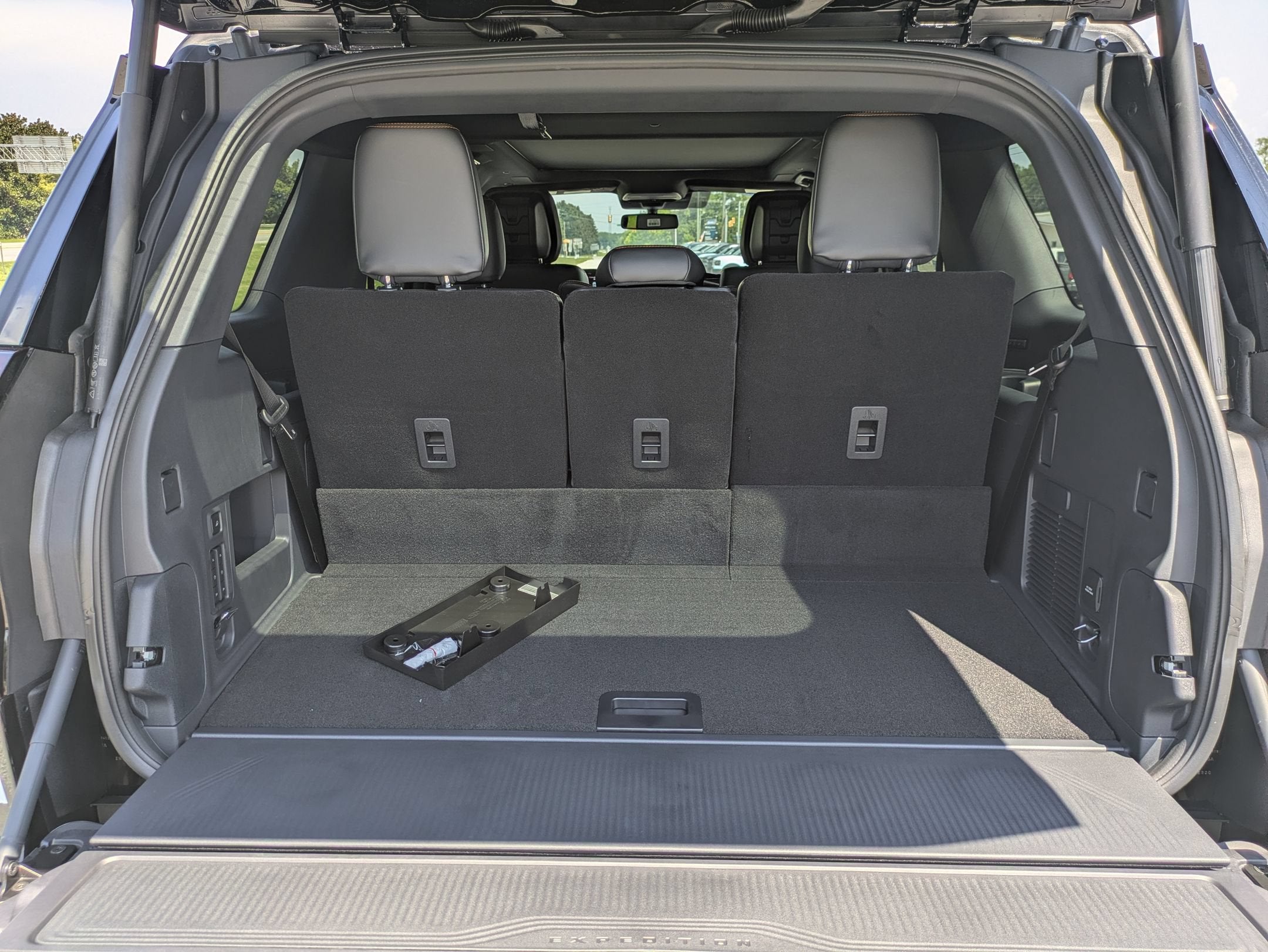 2027 Ford Expedition Tremor