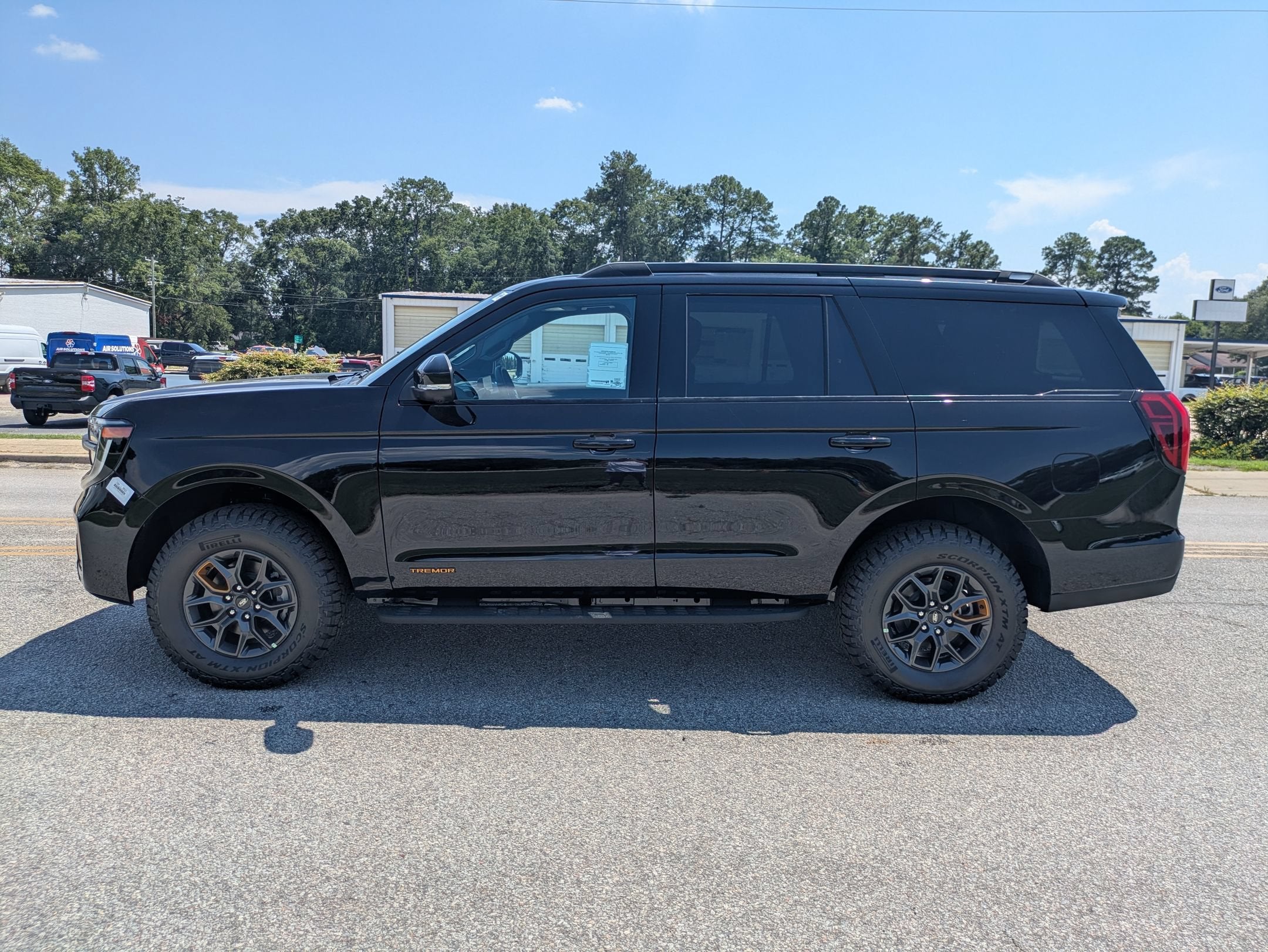 2027 Ford Expedition Tremor