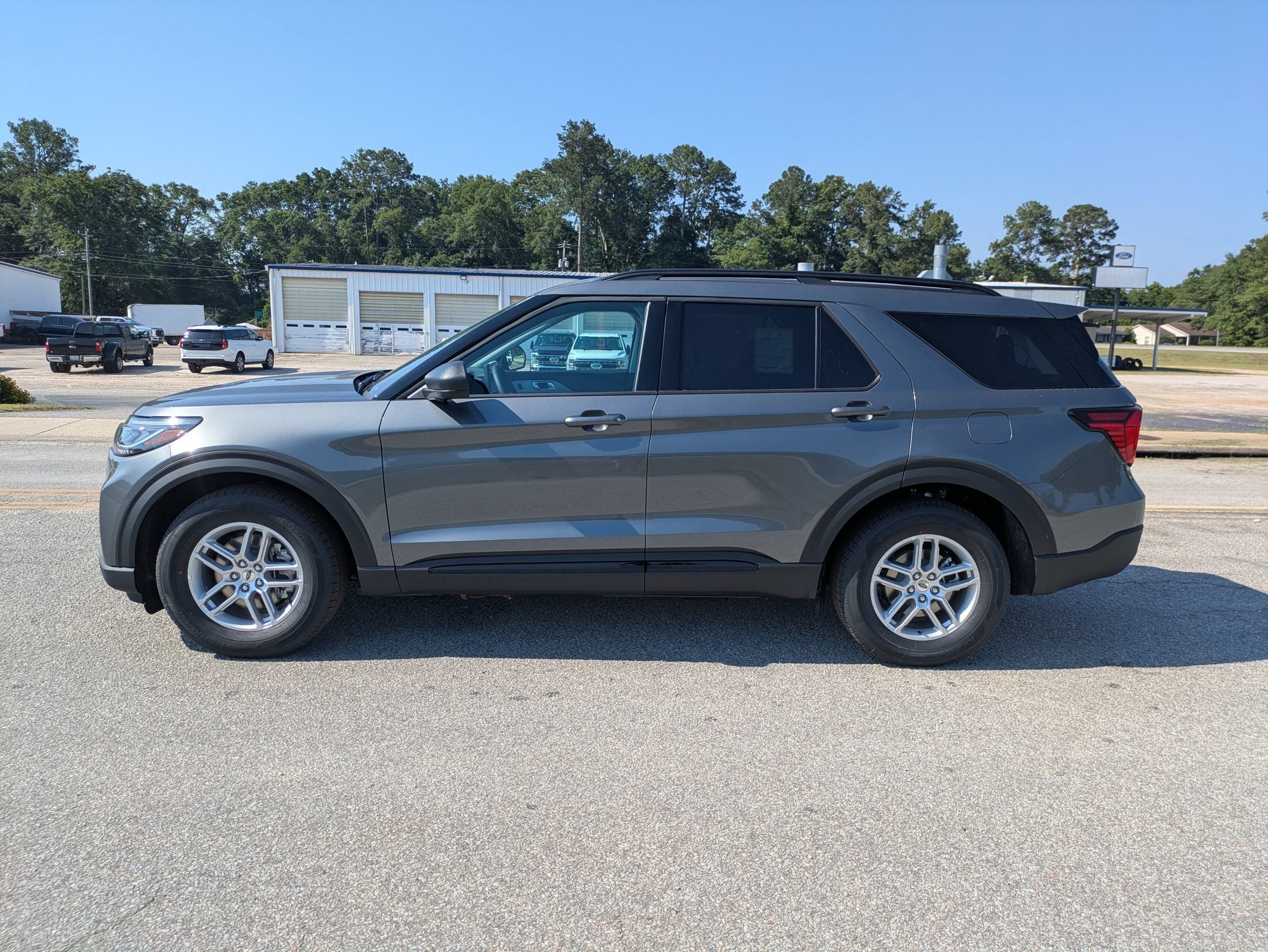2026 Ford Explorer Active w/200A Pkg