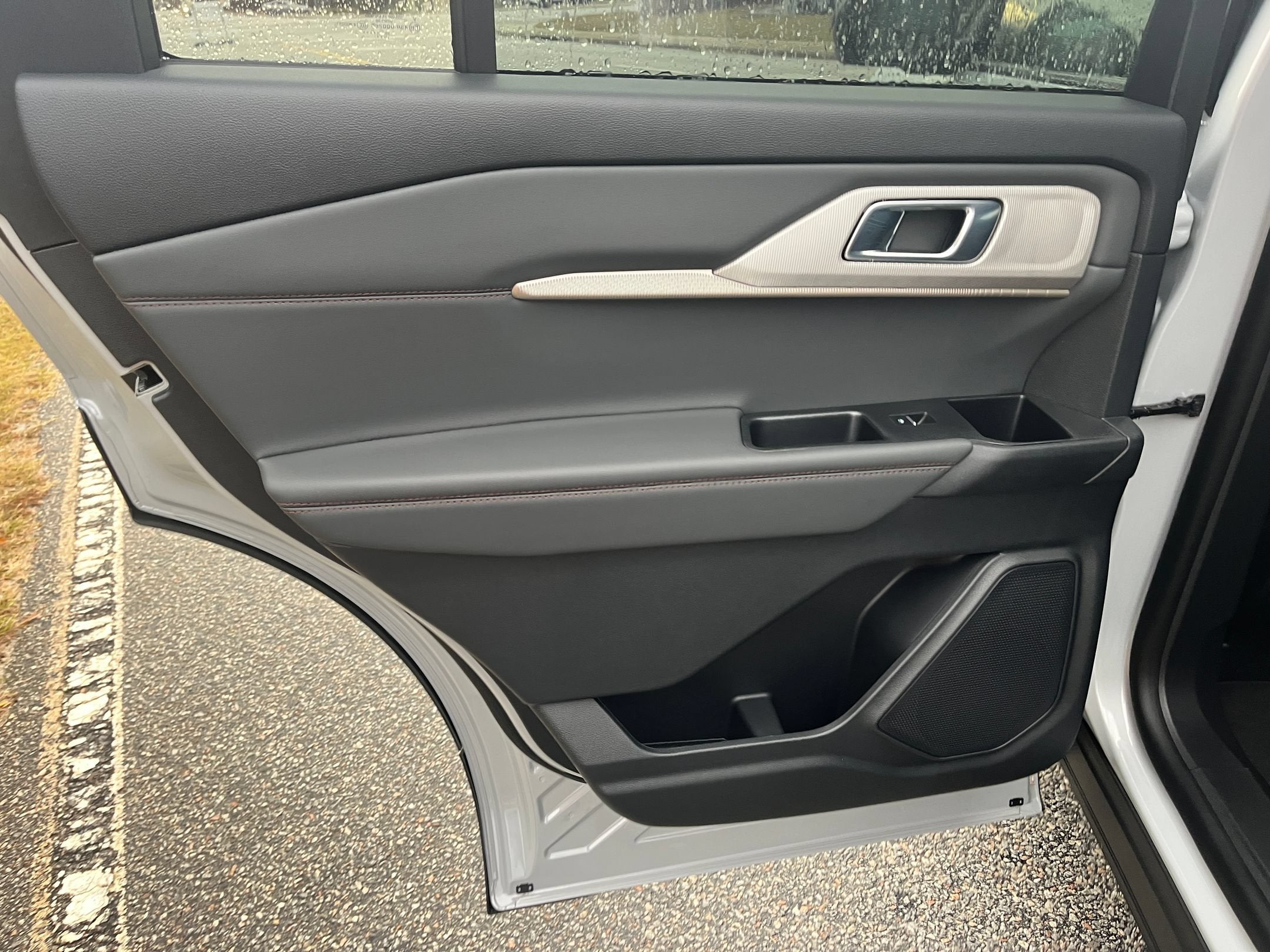 2026 Ford Explorer Active w/100A Pkg