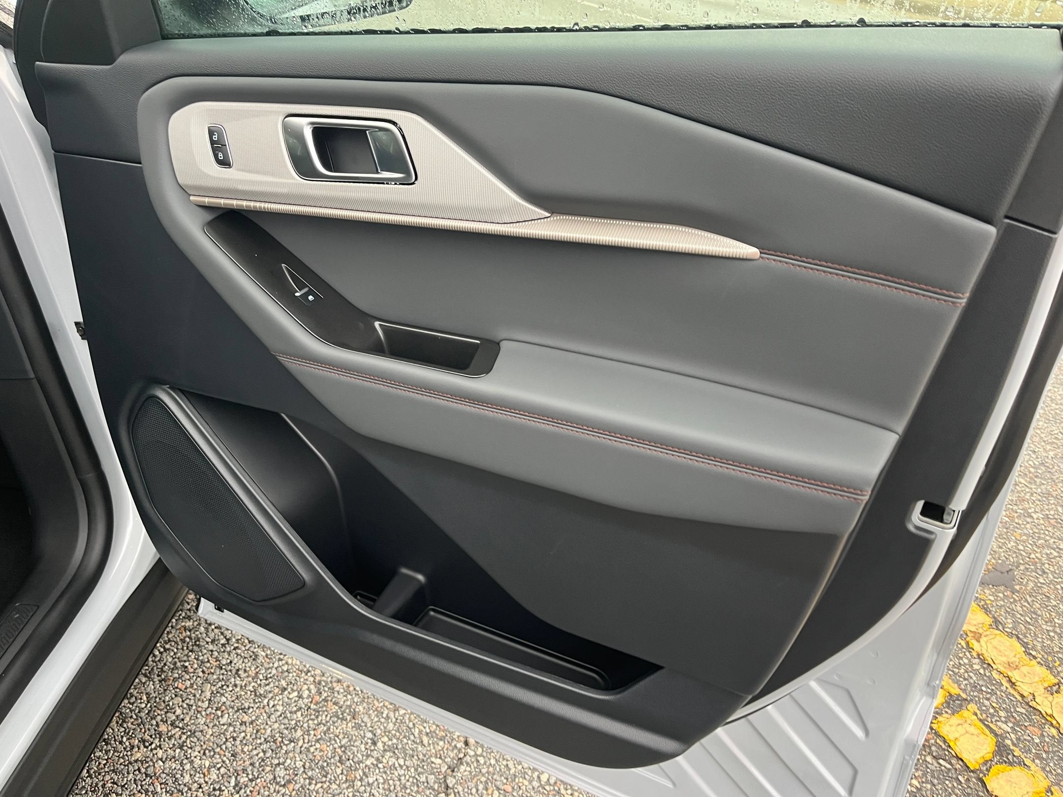 2026 Ford Explorer Active w/100A Pkg