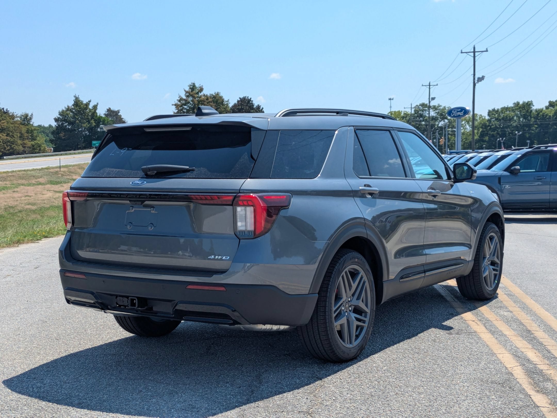 2026 Ford Explorer ST-Line