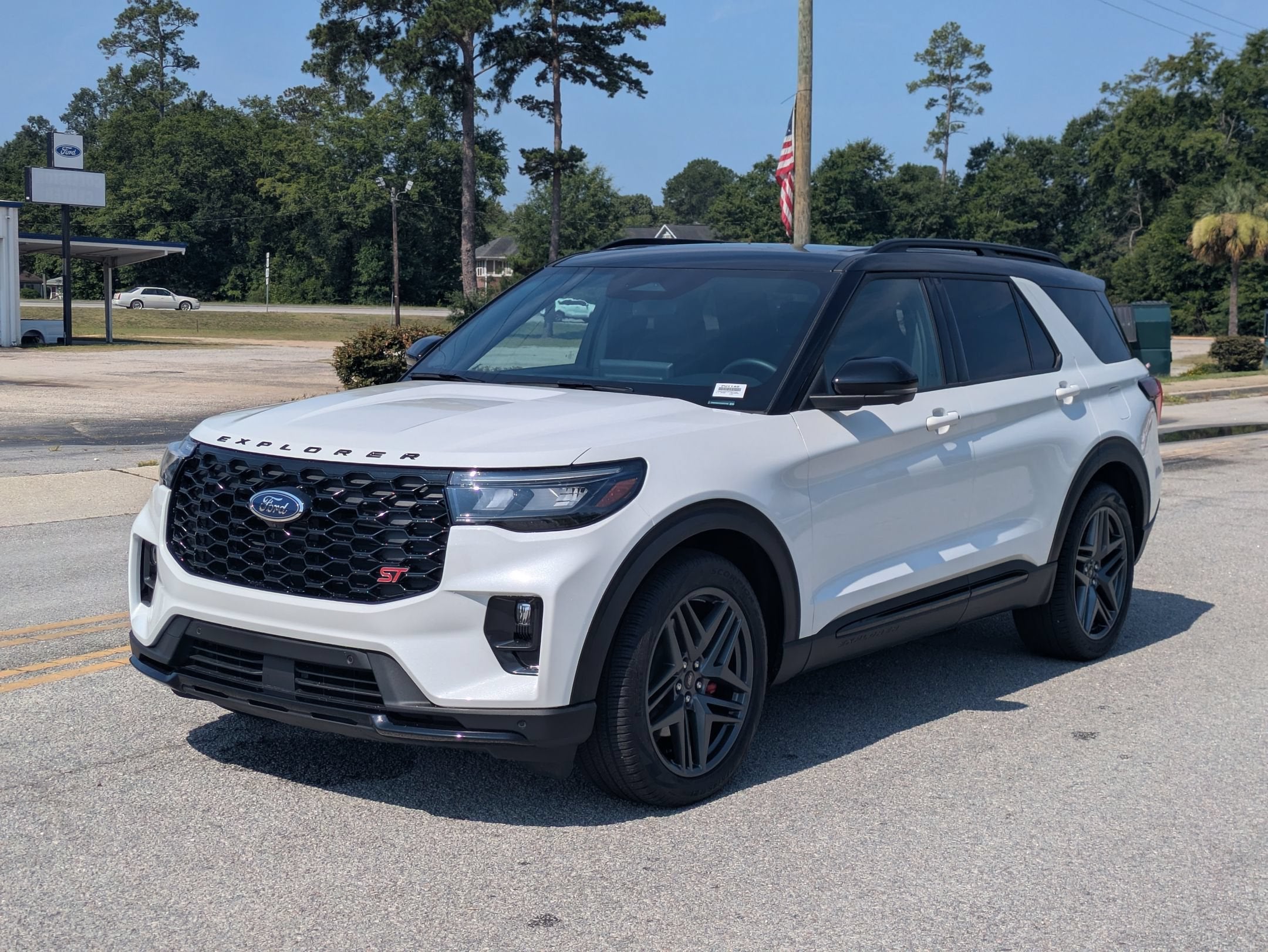 2025 Ford Explorer ST