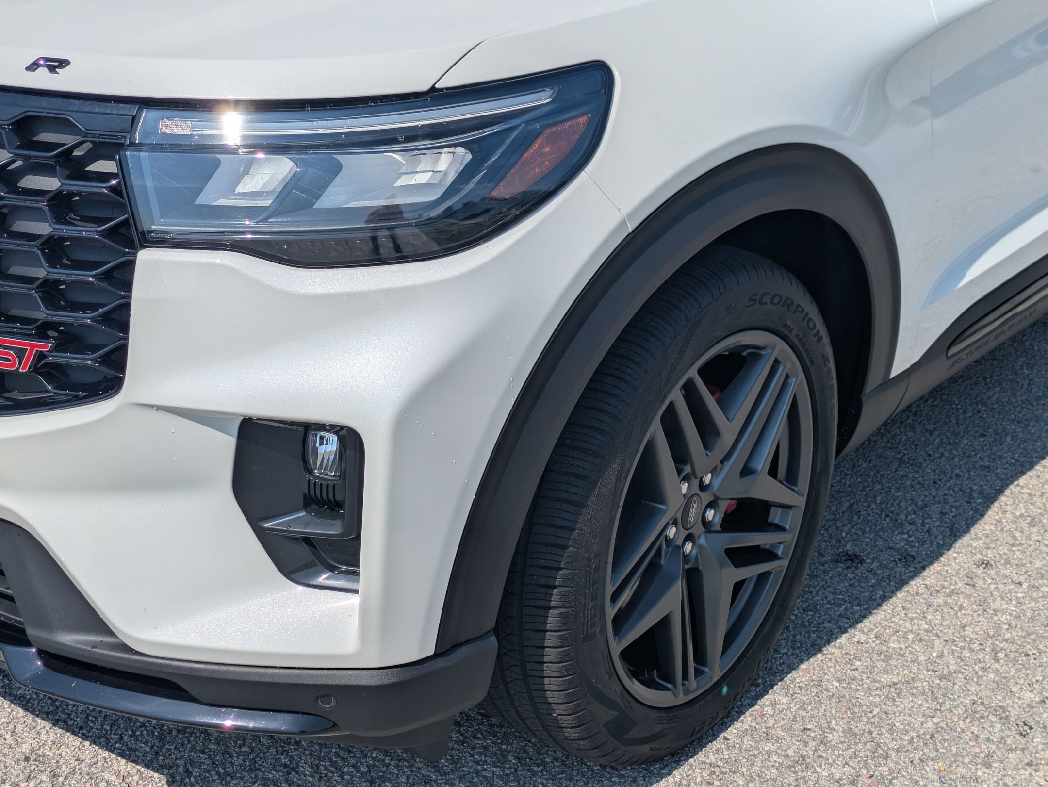 2025 Ford Explorer ST