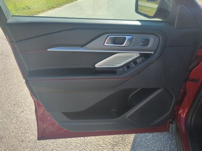 2025 Ford Explorer ST
