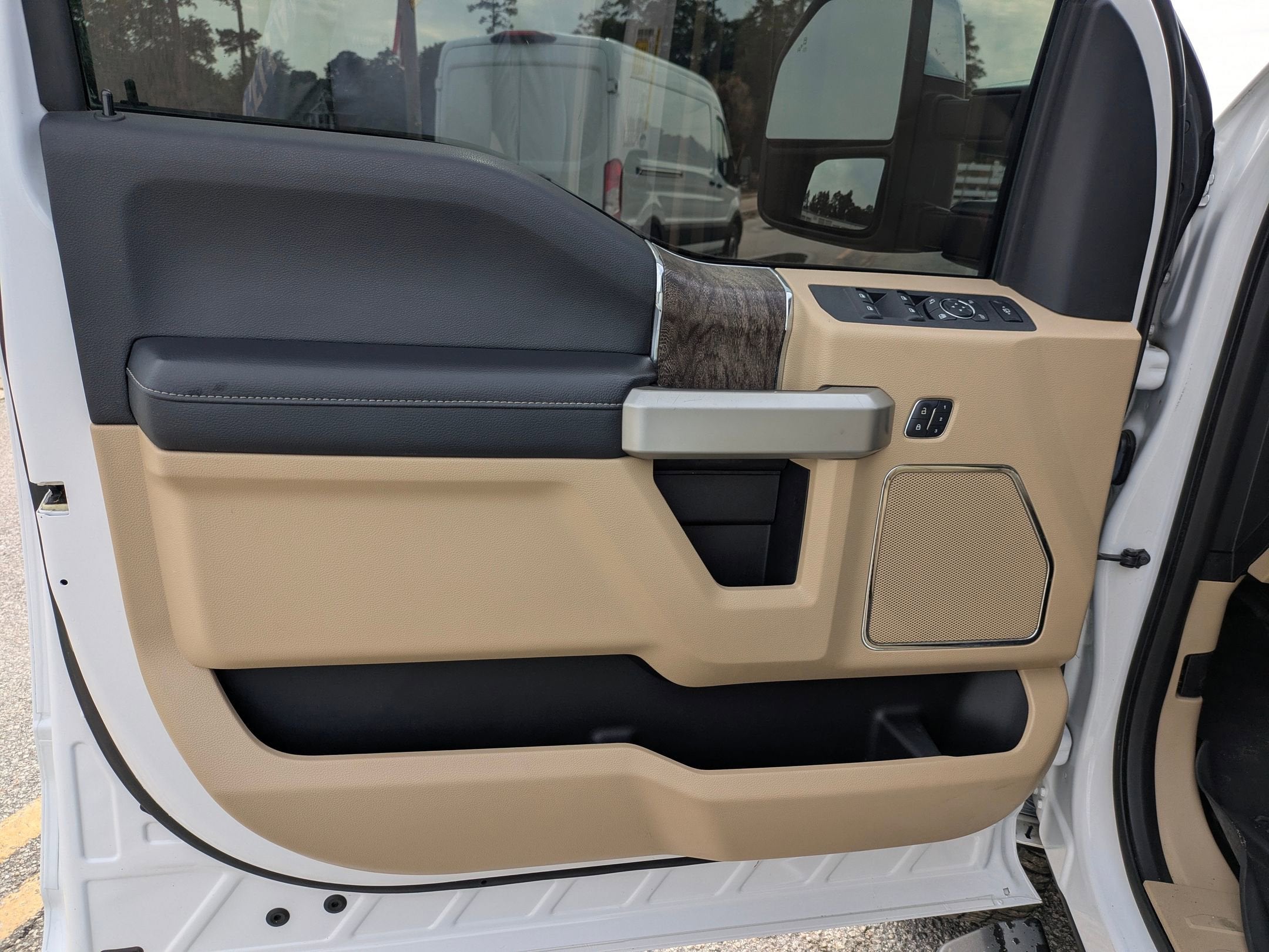 2018 Ford Super Duty F-250 SRW LARIAT