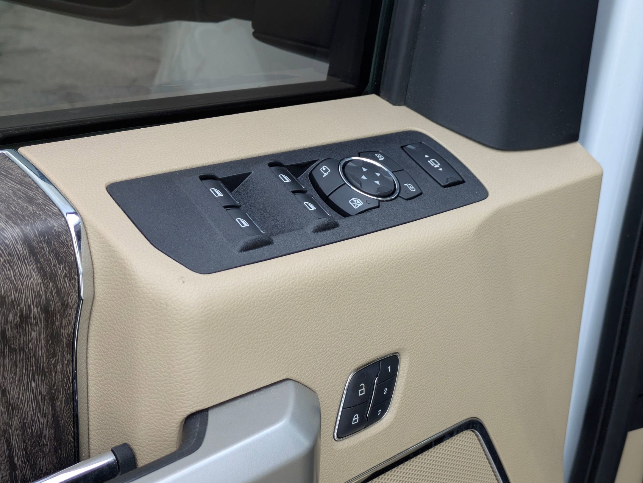 2018 Ford Super Duty F-250 SRW LARIAT