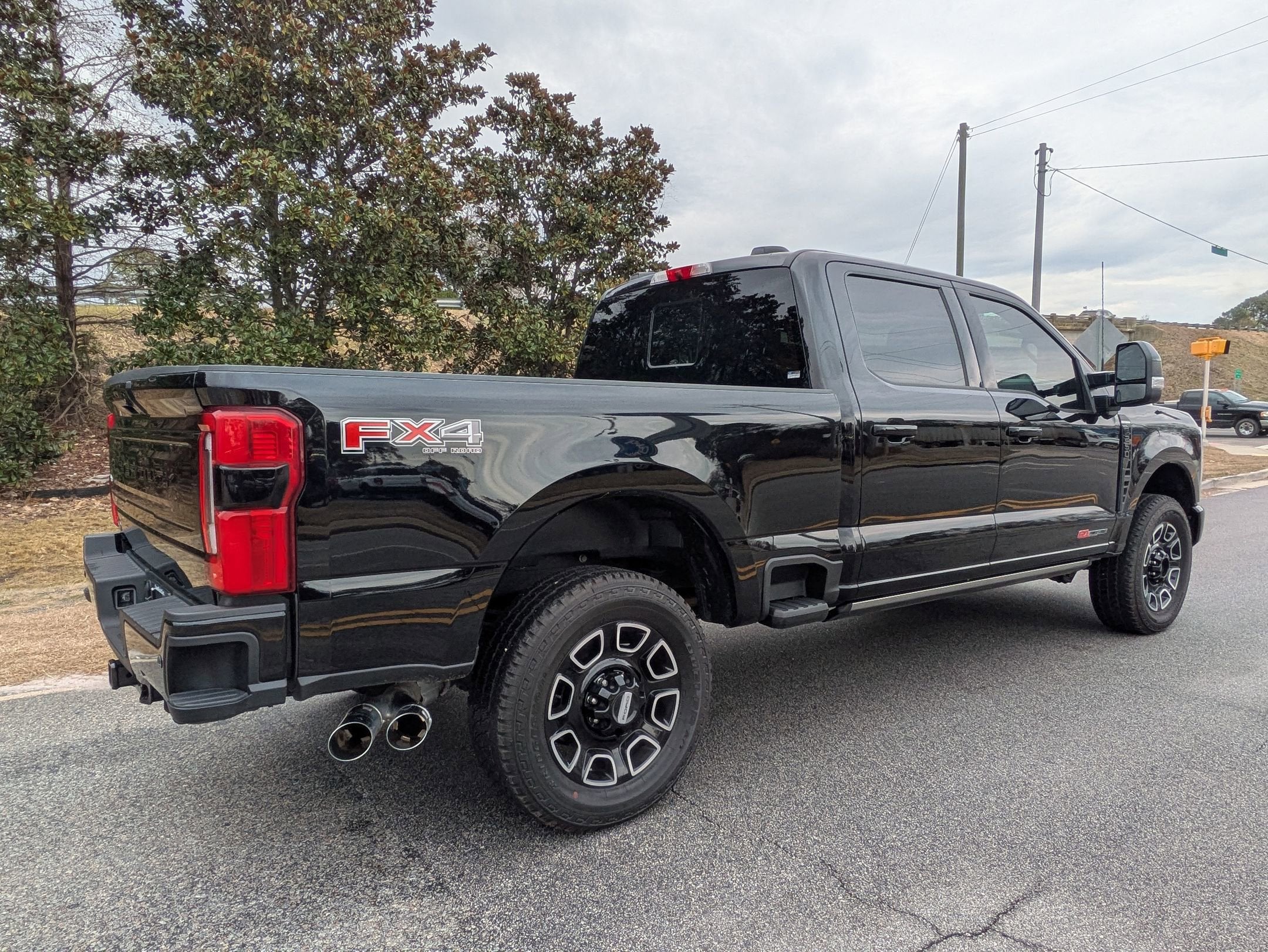2025 Ford Super Duty F-250 SRW Platinum