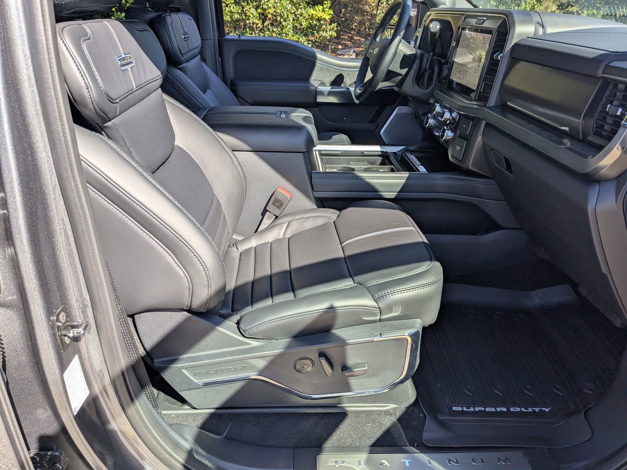 2026 Ford Super Duty F-350 SRW F-350® Platinum®