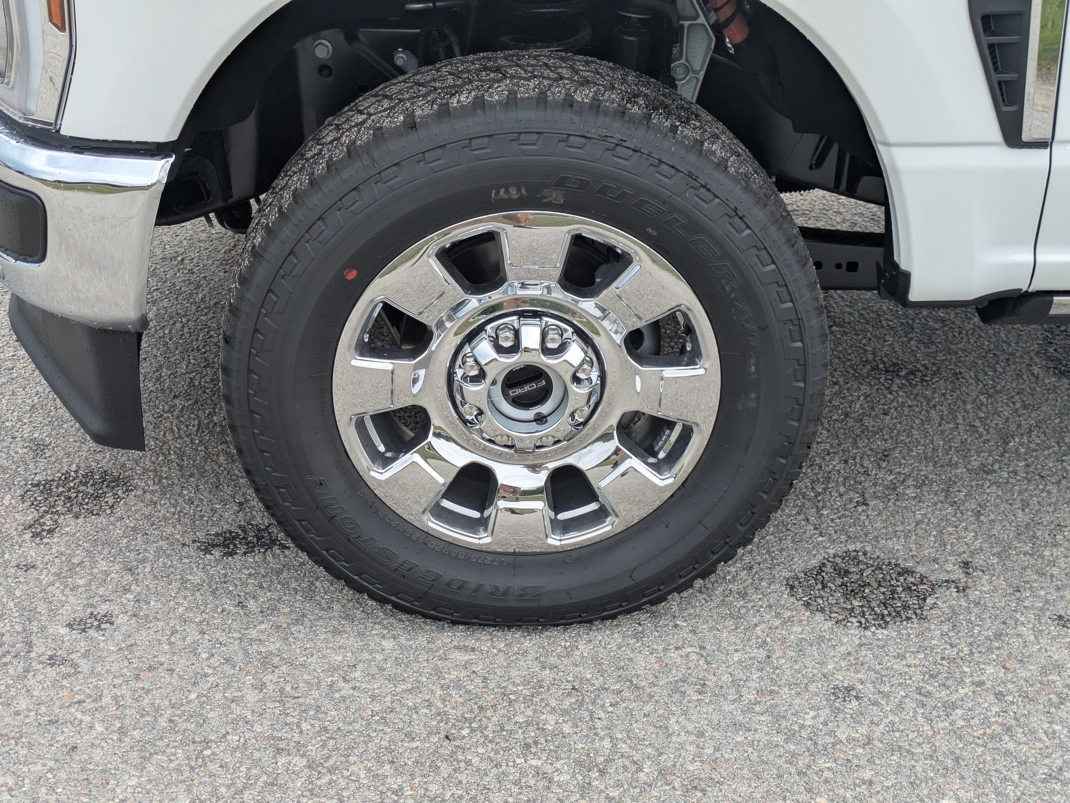 2026 Ford Super Duty F-350 SRW F-350® Lariat®