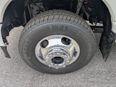 2026 Ford Super Duty F-350 DRW Platinum