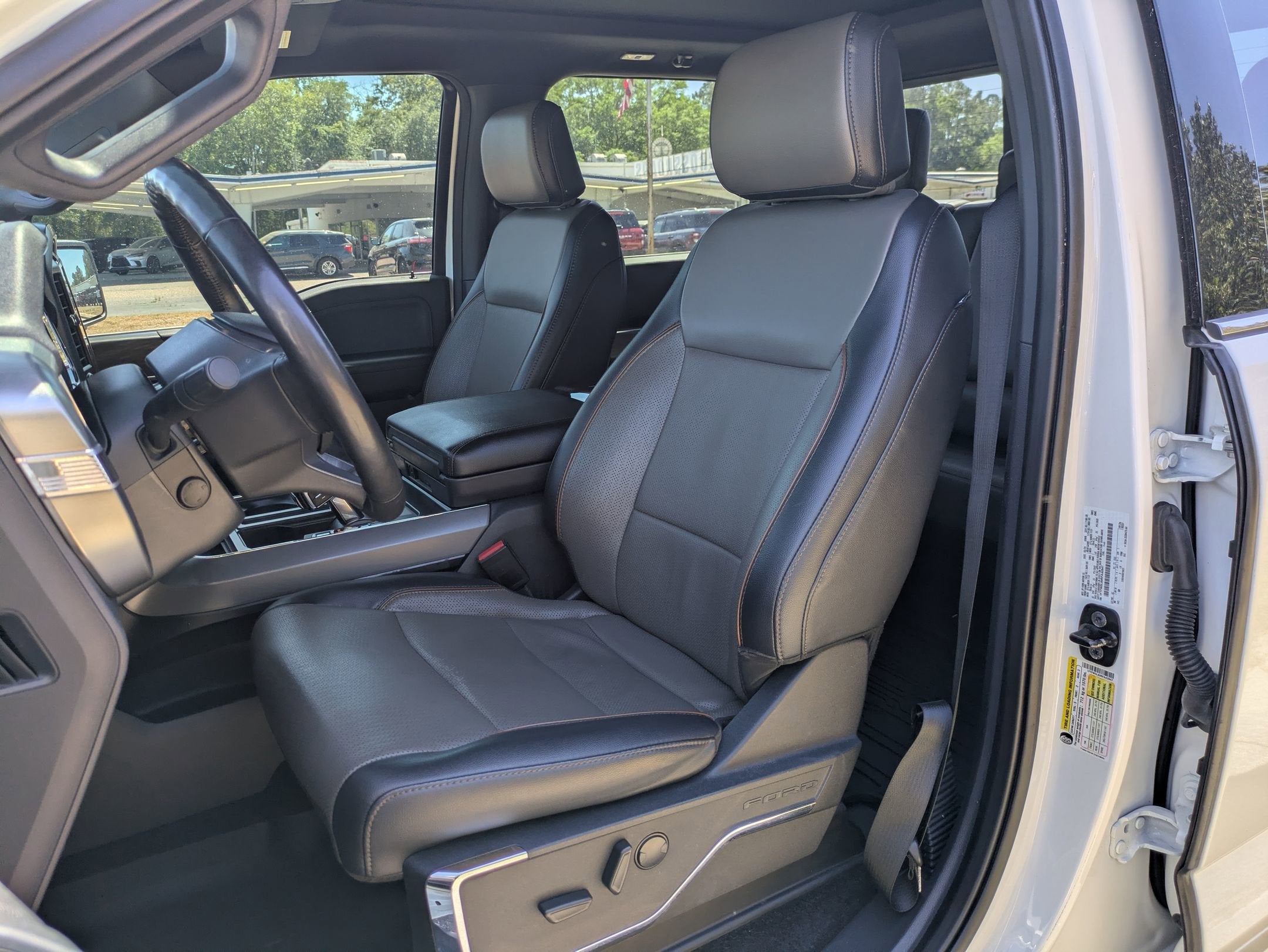 2024 Ford F-150 LARIAT