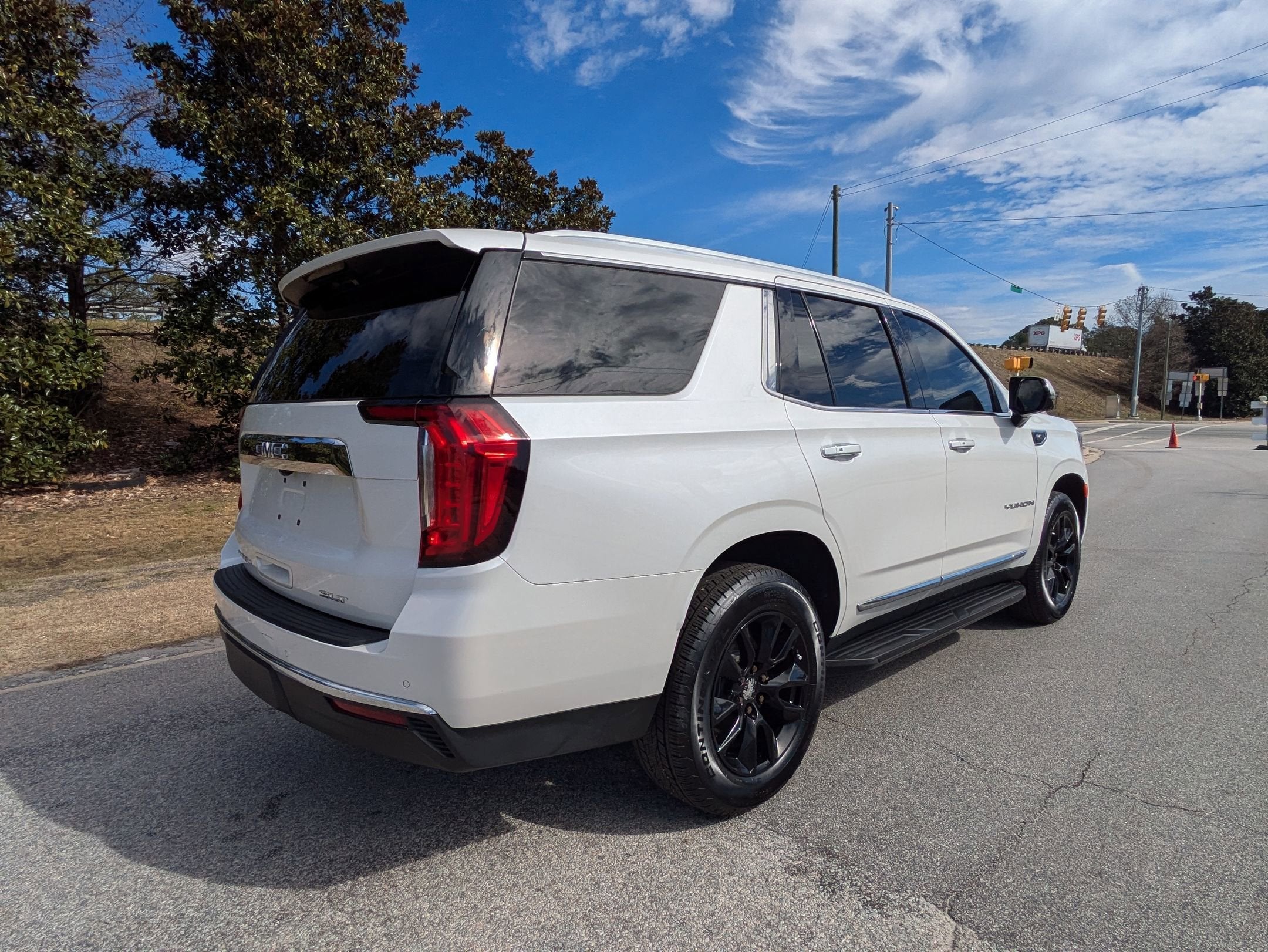 2021 GMC Yukon SLT