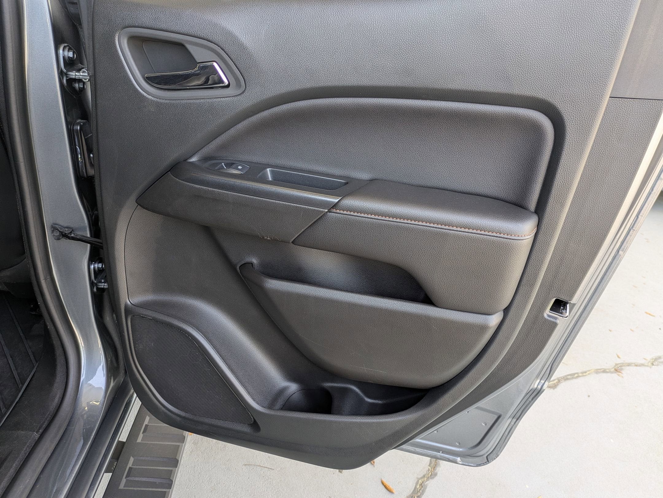 2022 GMC Canyon 4WD AT4 w/Leather