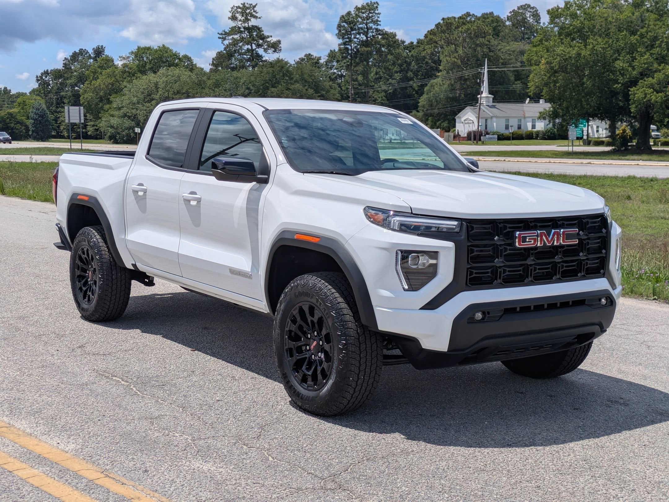 2026 GMC Canyon 2WD Elevation Crew Cab Short Box's photo