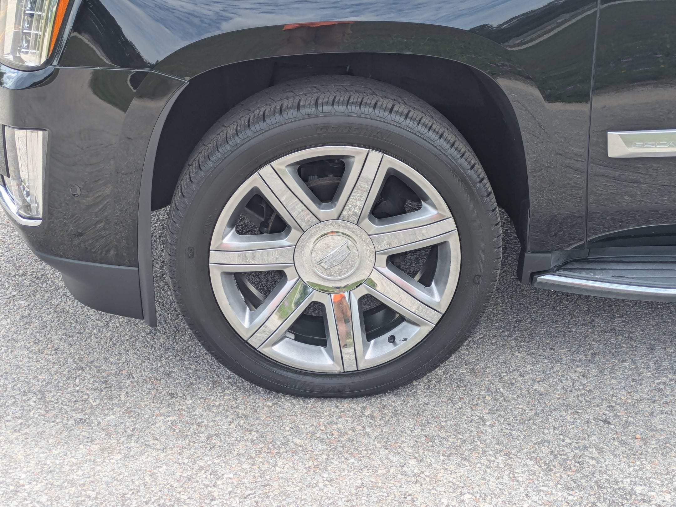 2020 Cadillac Escalade Luxury