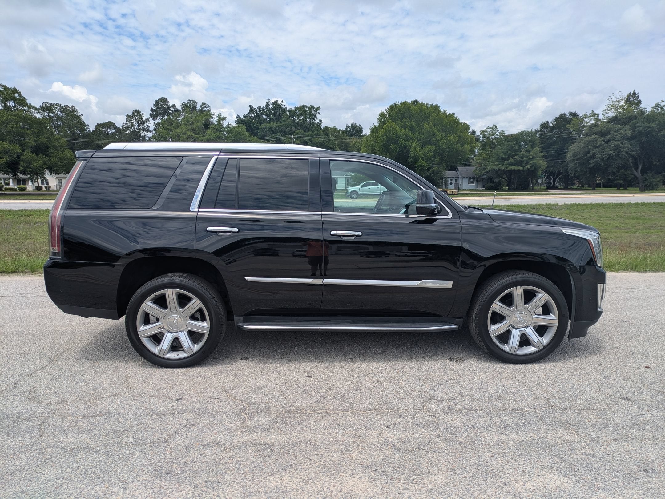 2020 Cadillac Escalade Luxury