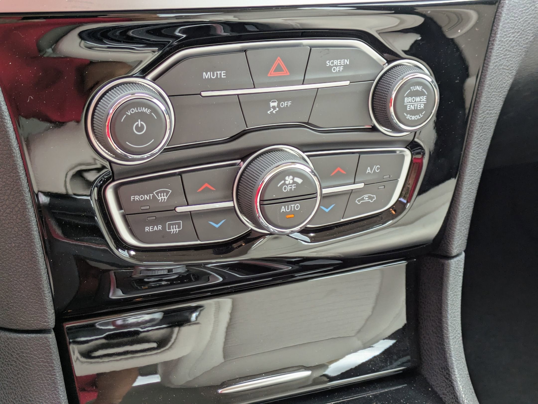 2023 Chrysler 300 Touring