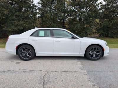 2023 Chrysler 300 Touring